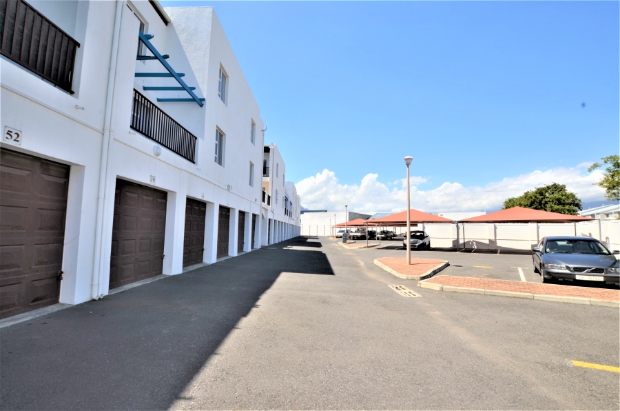 1 Bedroom Property for Sale in George Park Western Cape